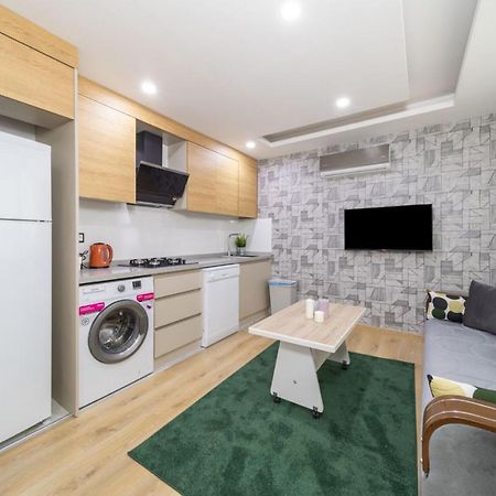 Modern And Cozy Apartment With Central Location And Balcony In Muratpasa, Αττάλεια Εξωτερικό φωτογραφία